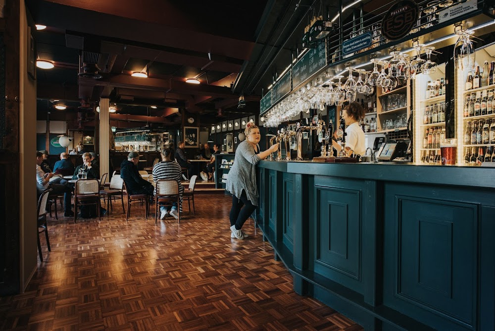 The Corner Pub